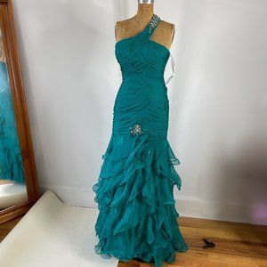 Juliet One Shoulder Rhinestone Ruffled Evening Prom Dress in Green Quince Sweet